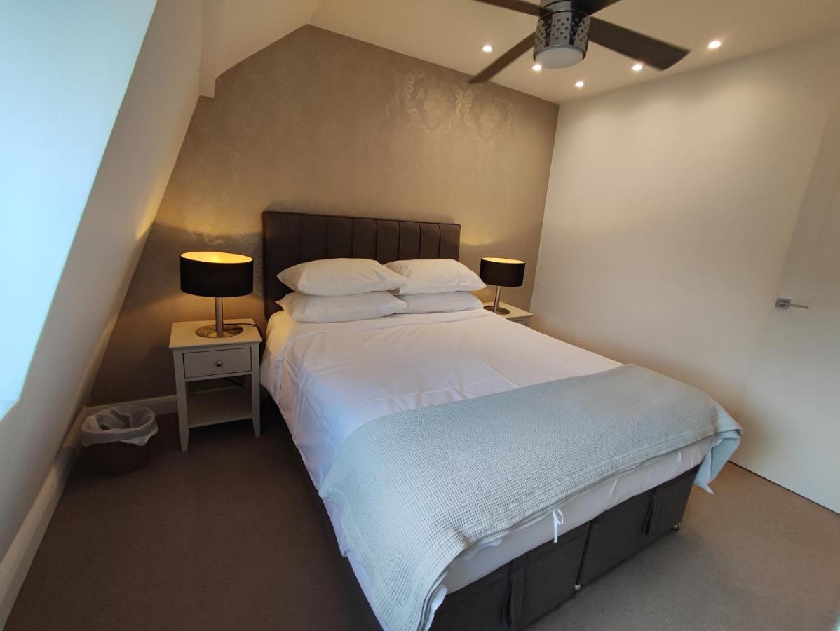 Modern 2 Bedroom Flat With Private Outdoor Terrace London Kültér fotó